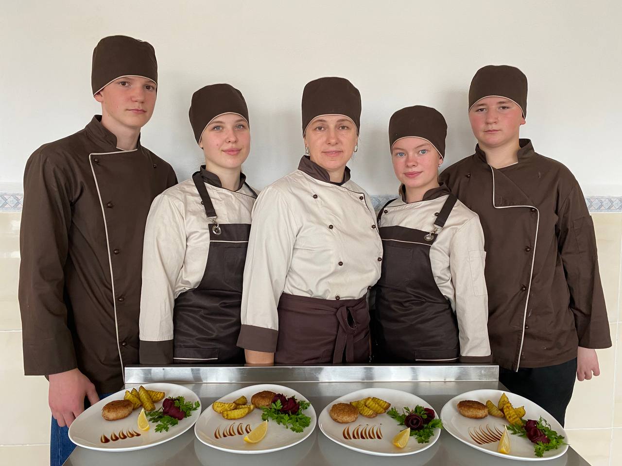 👨‍🍳🍽 Професійність у дії!